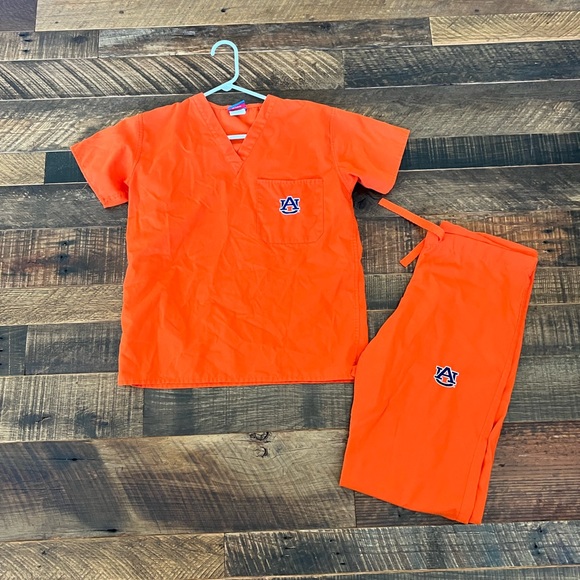 Auburn Scrubs size S. EUC. - Picture 1 of 1